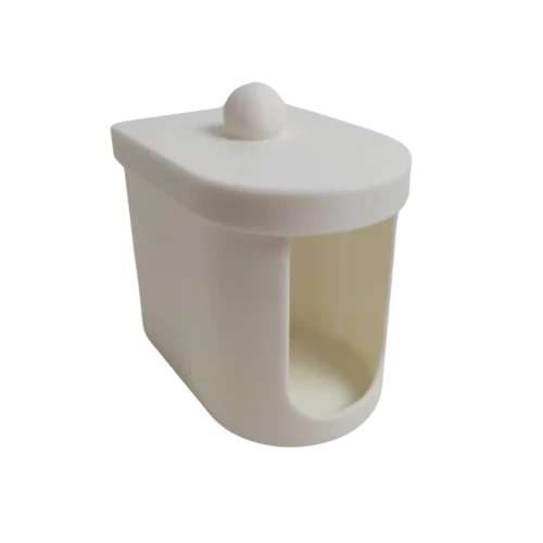 3D-druckbarer Wattepads- und Q-Tip-Halter, leer und mit geschlossenem Deckel.